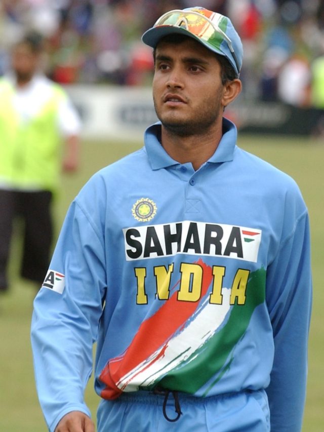 विराट से पहले ये 6 खिलाड़ी भारत के लिए खेल चुके हैं 300 से ज्यादा ODI