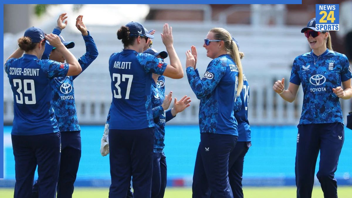 Thumbnail (11) England Team